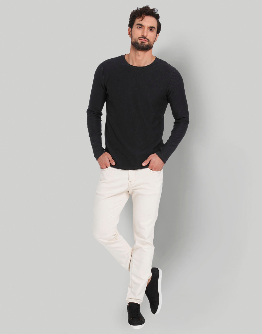 Black Pullover
