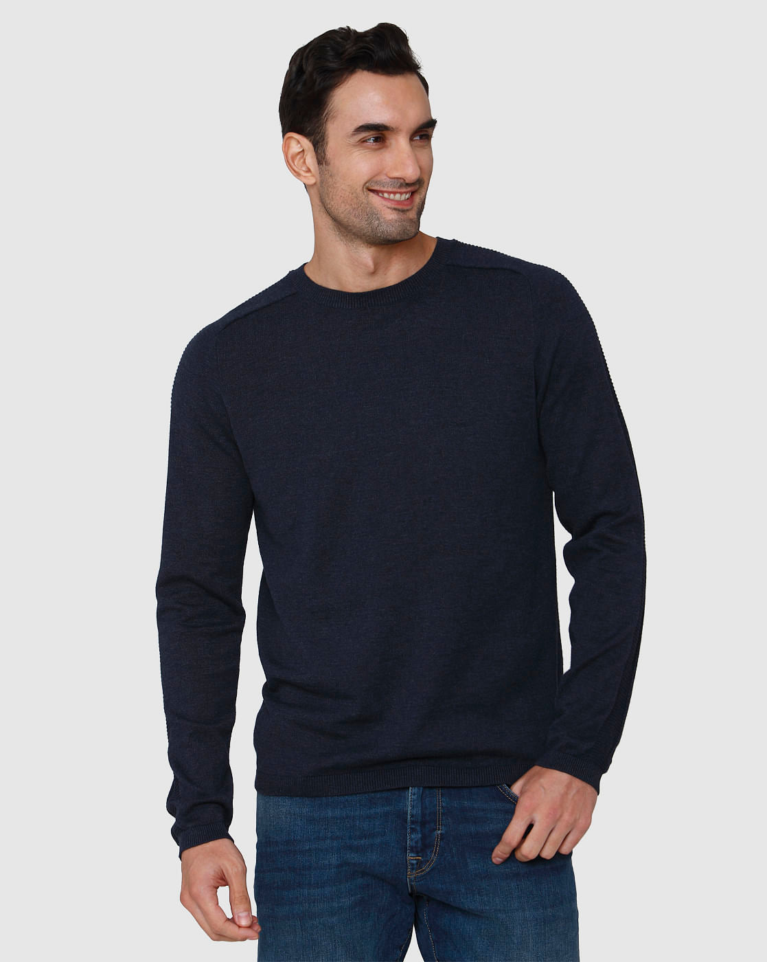 Blue Pullover