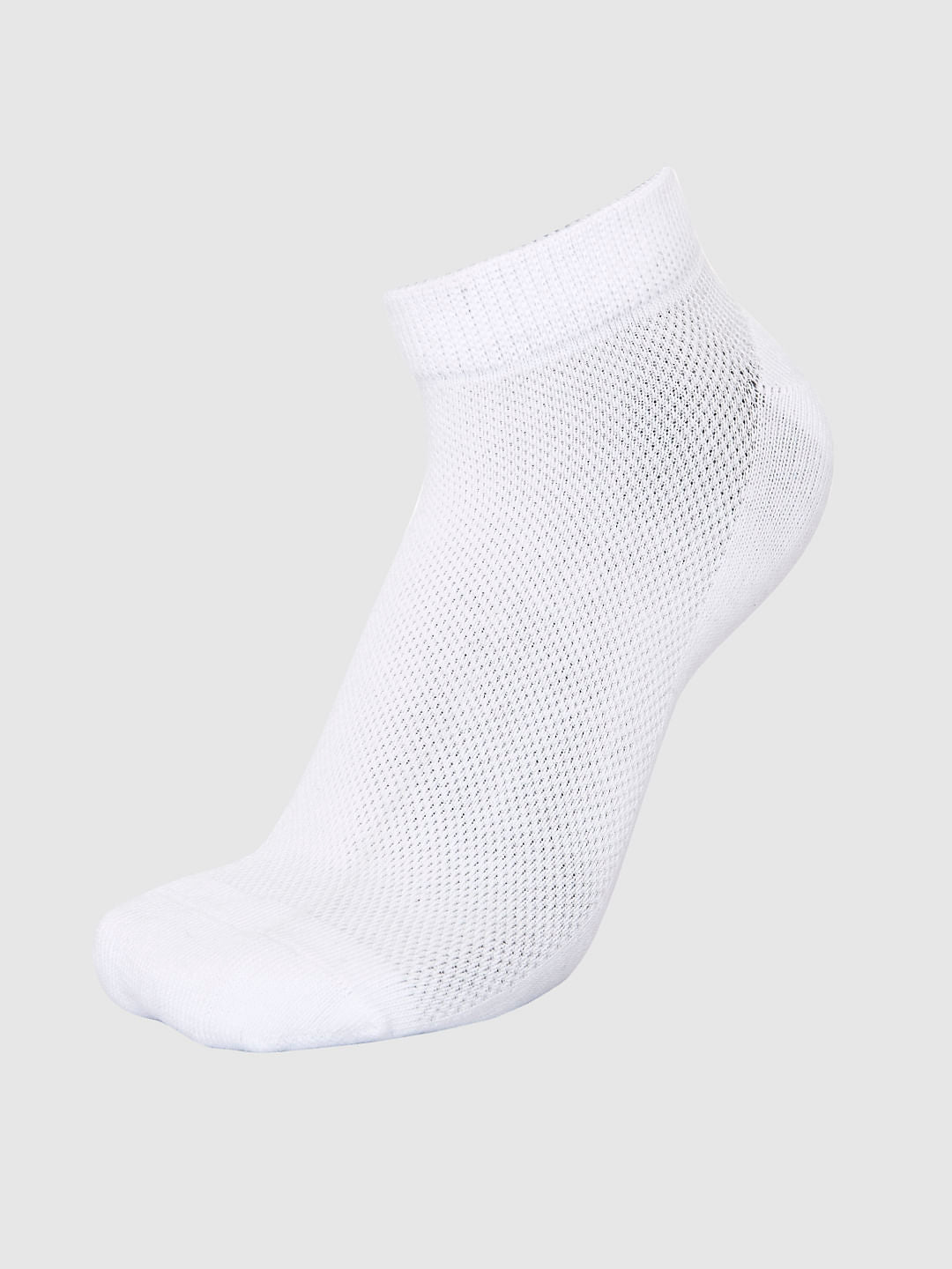 White Pack Of Three Ankle Length Socks