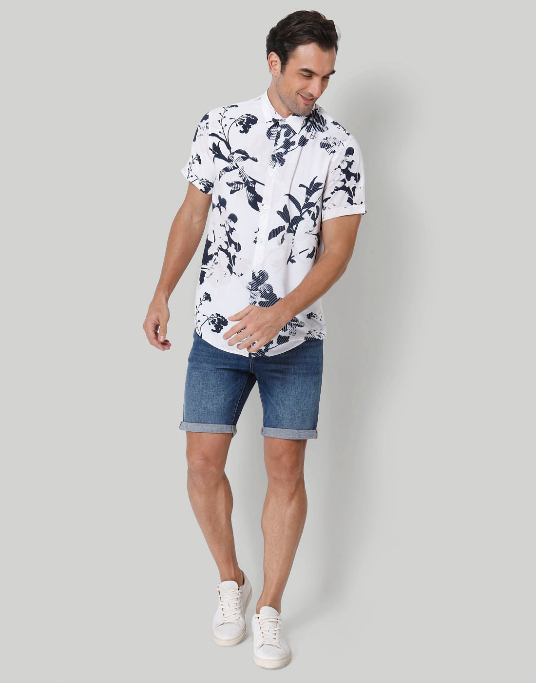 White Floral Print Short Sleeves Shirt