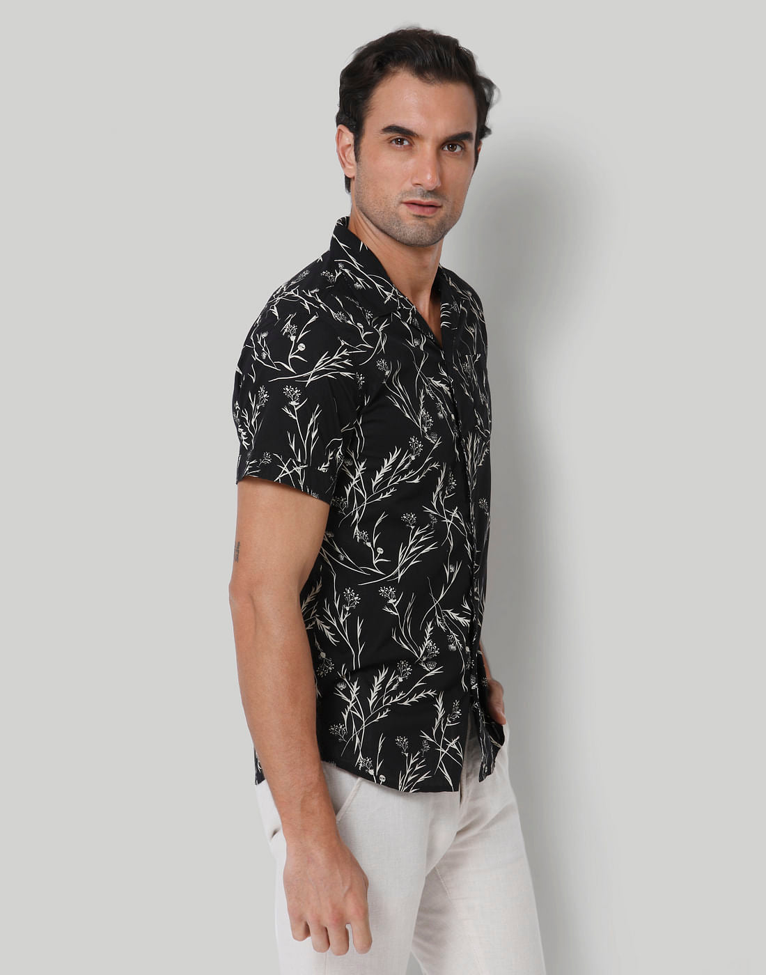 Black Floral Print Short Sleeves Shirt