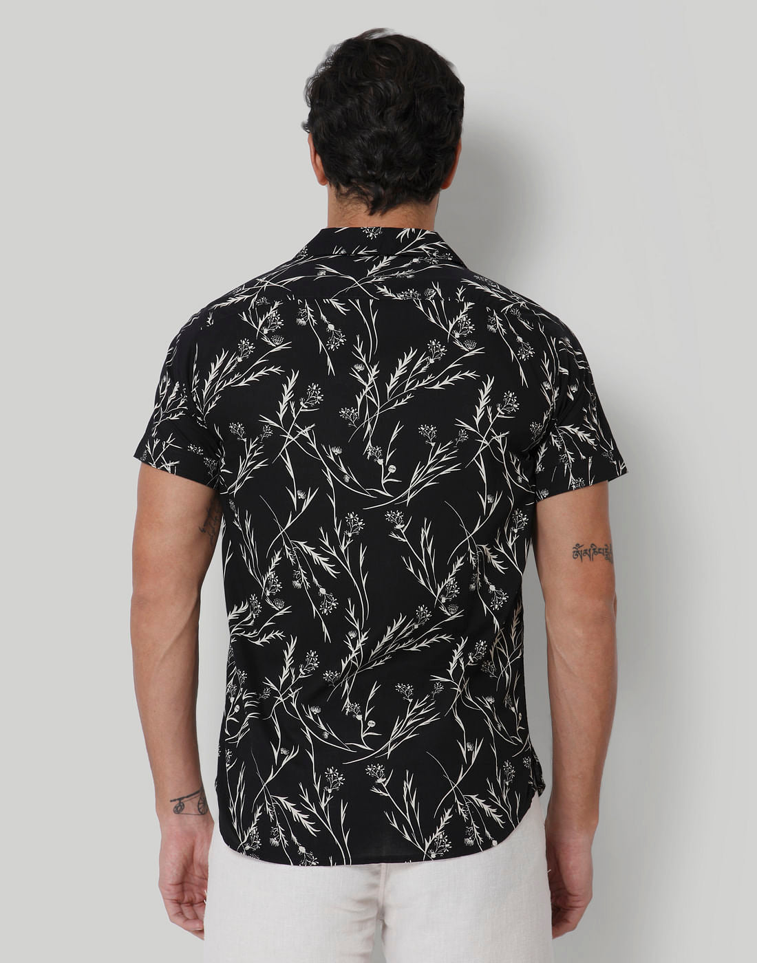 Black Floral Print Short Sleeves Shirt