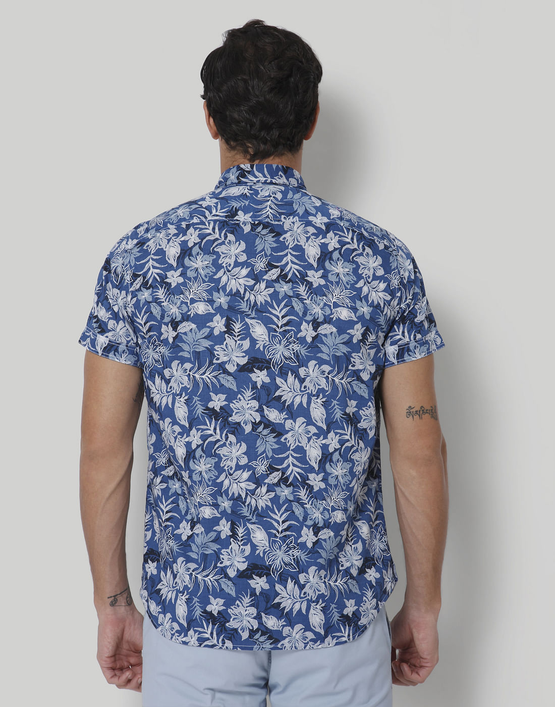 Blue Floral Print Short Sleeves Shirt