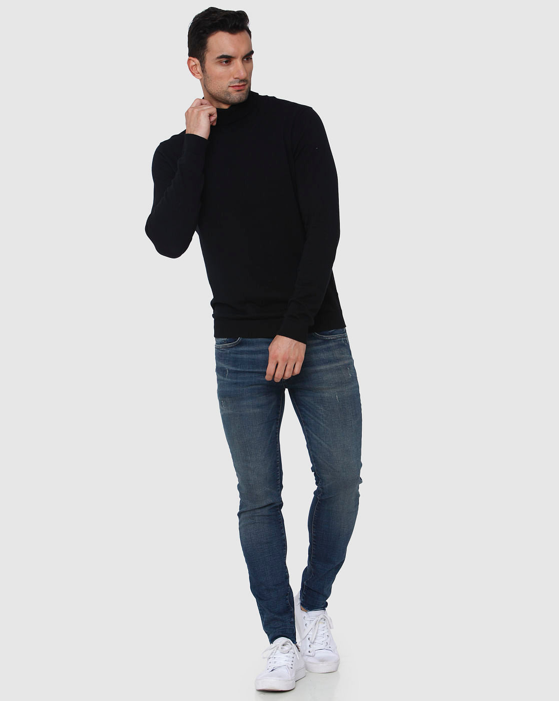 Black Pullover