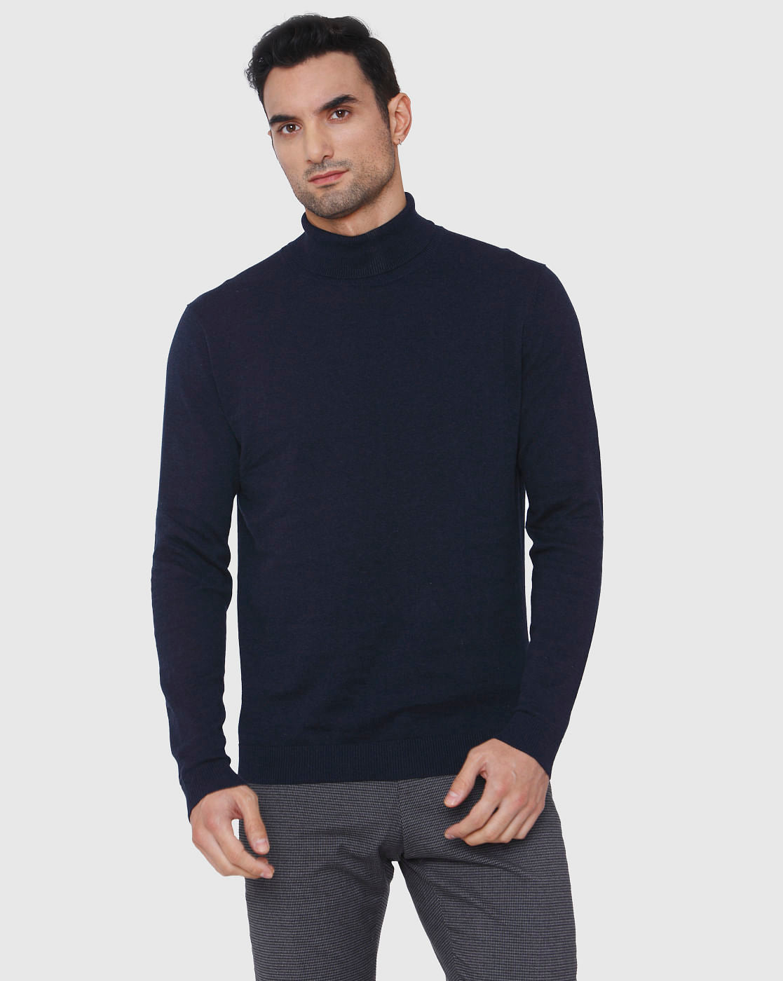 Blue Pullover