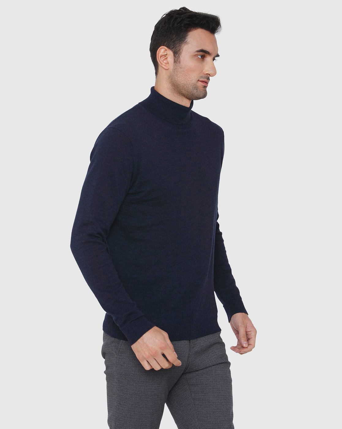 Blue Pullover