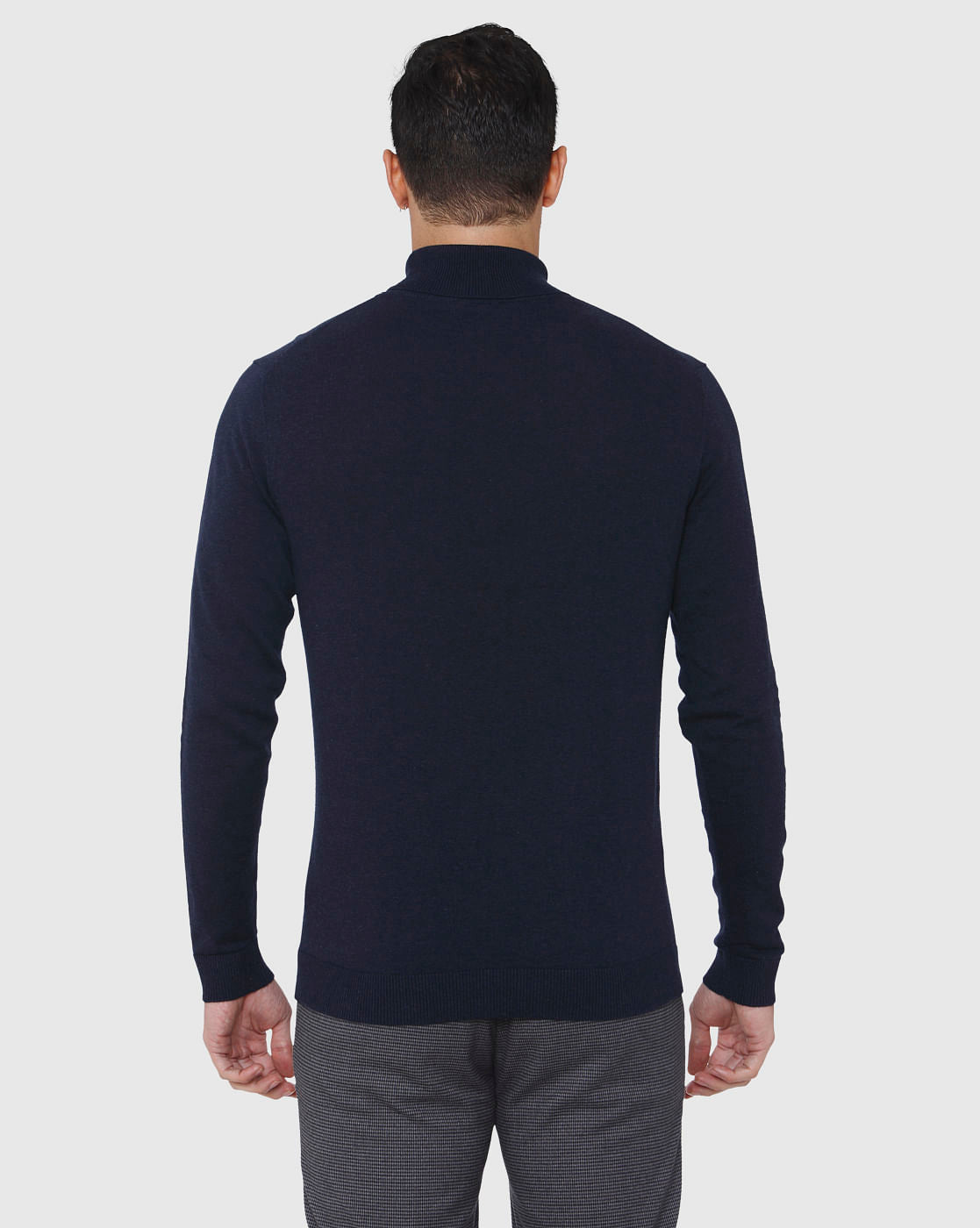 Blue Pullover