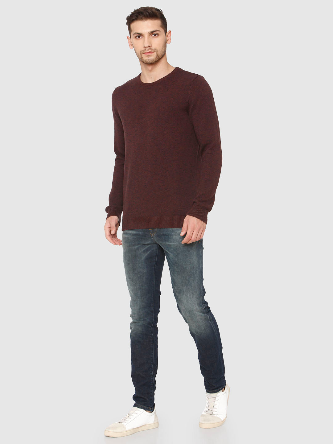 Red Pullover