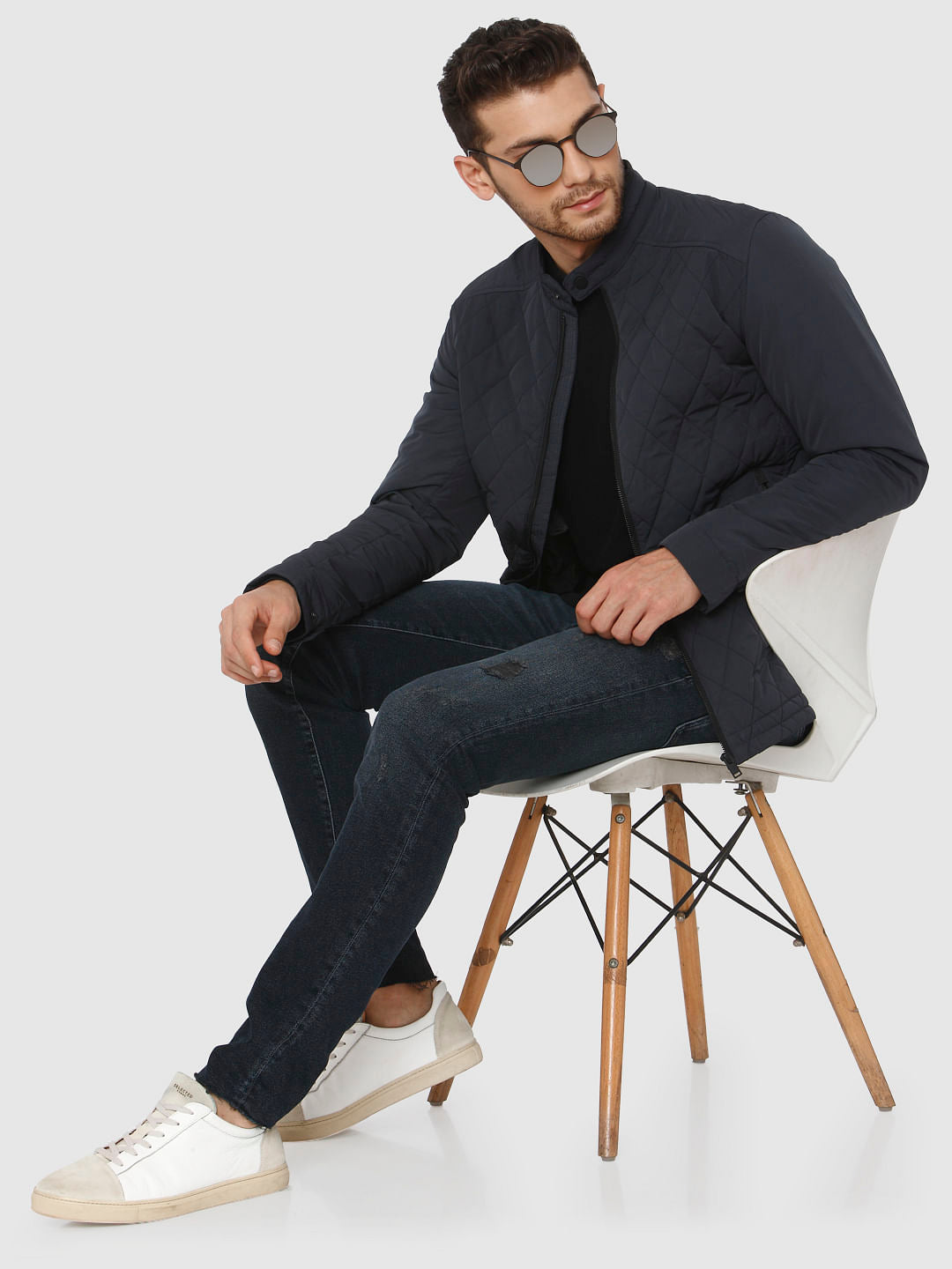 Black Pullover
