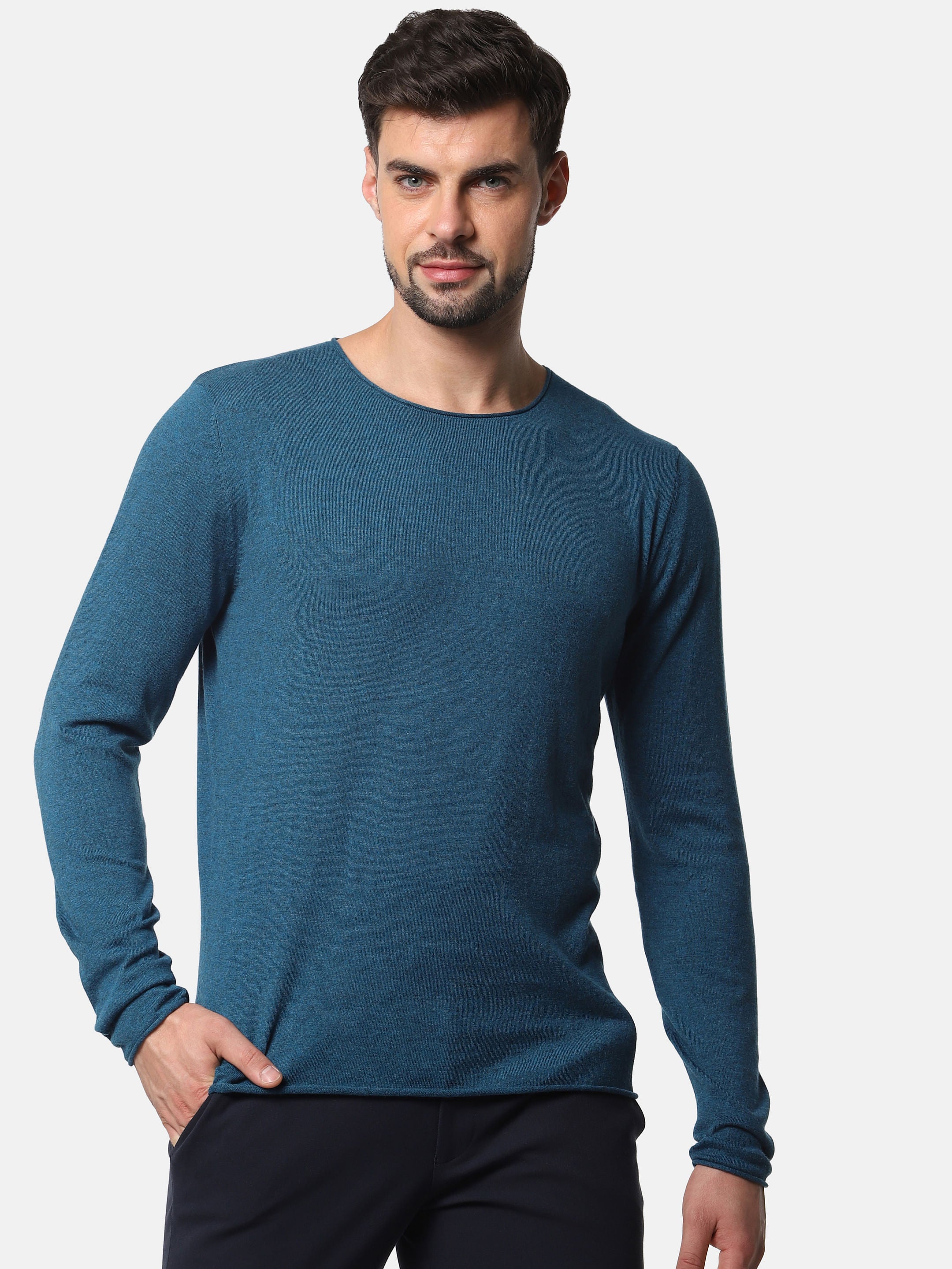 Blue Pullover