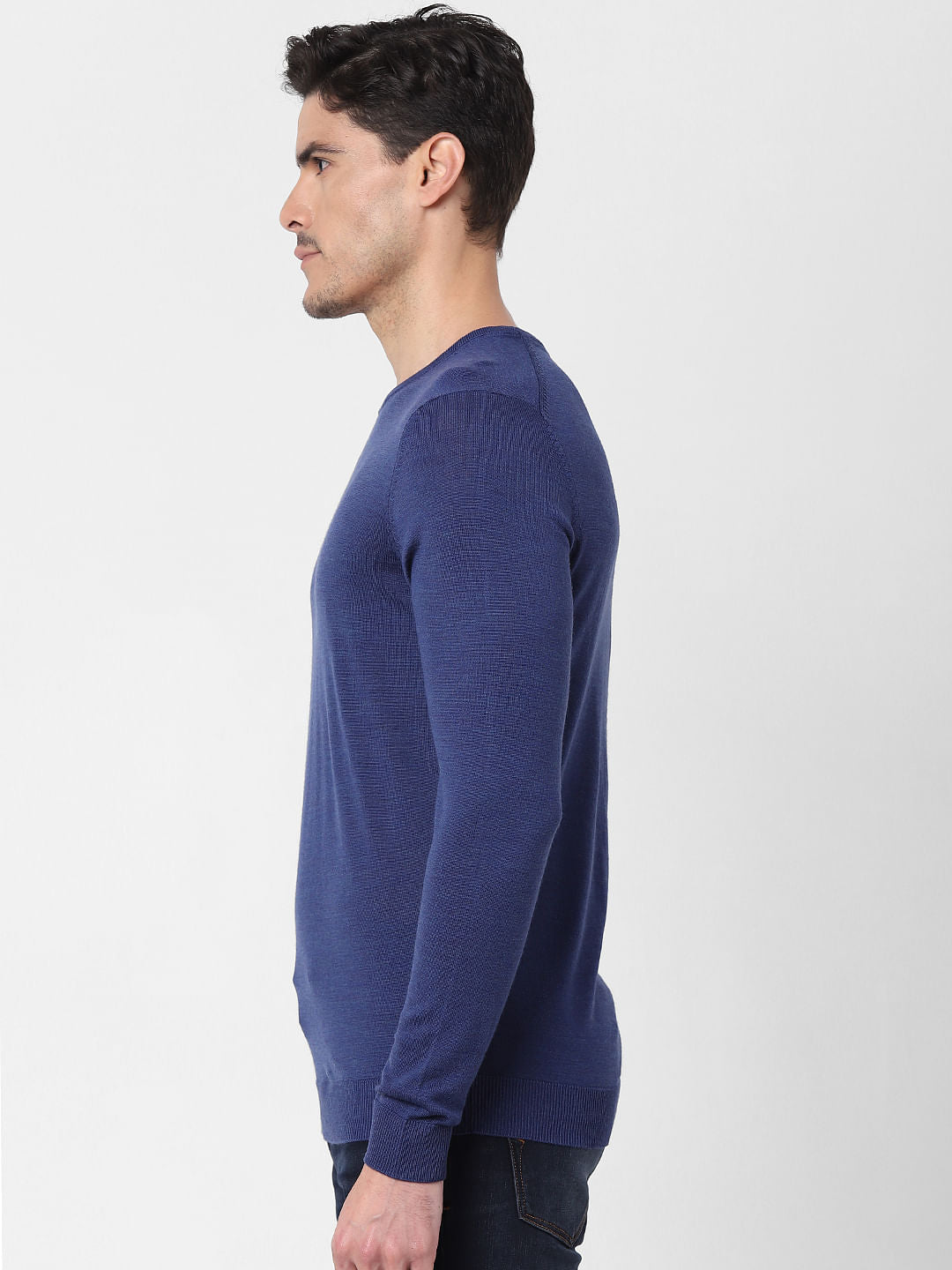 Blue Pullover