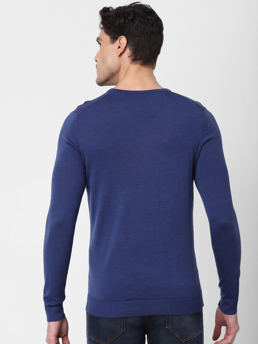 Blue Pullover