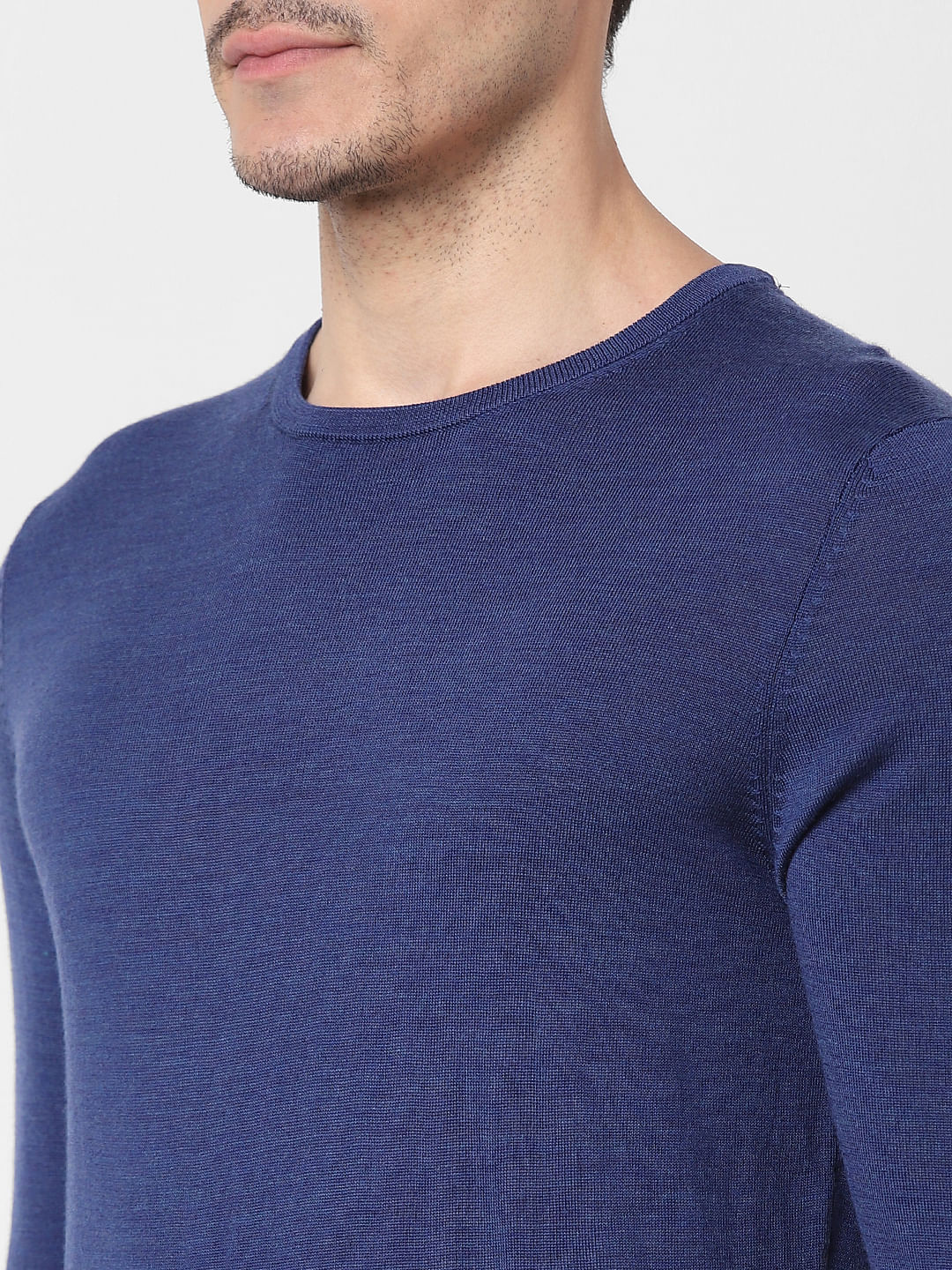 Blue Pullover