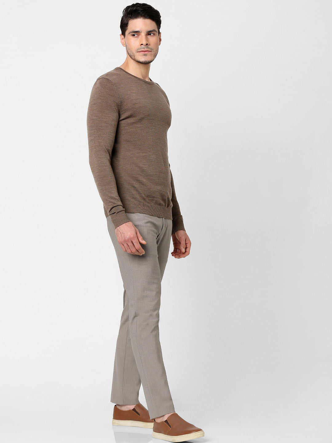 Brown Pullover