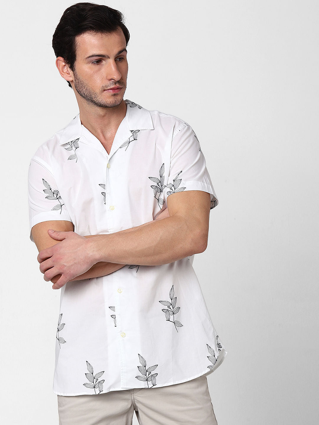 White All Over Print Short Sleeves Shirt