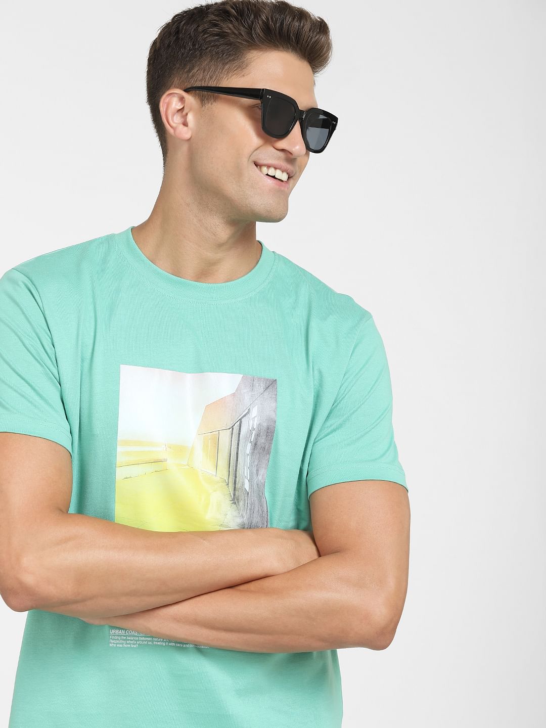 Green Graphic Print Crew Neck T-Shirt