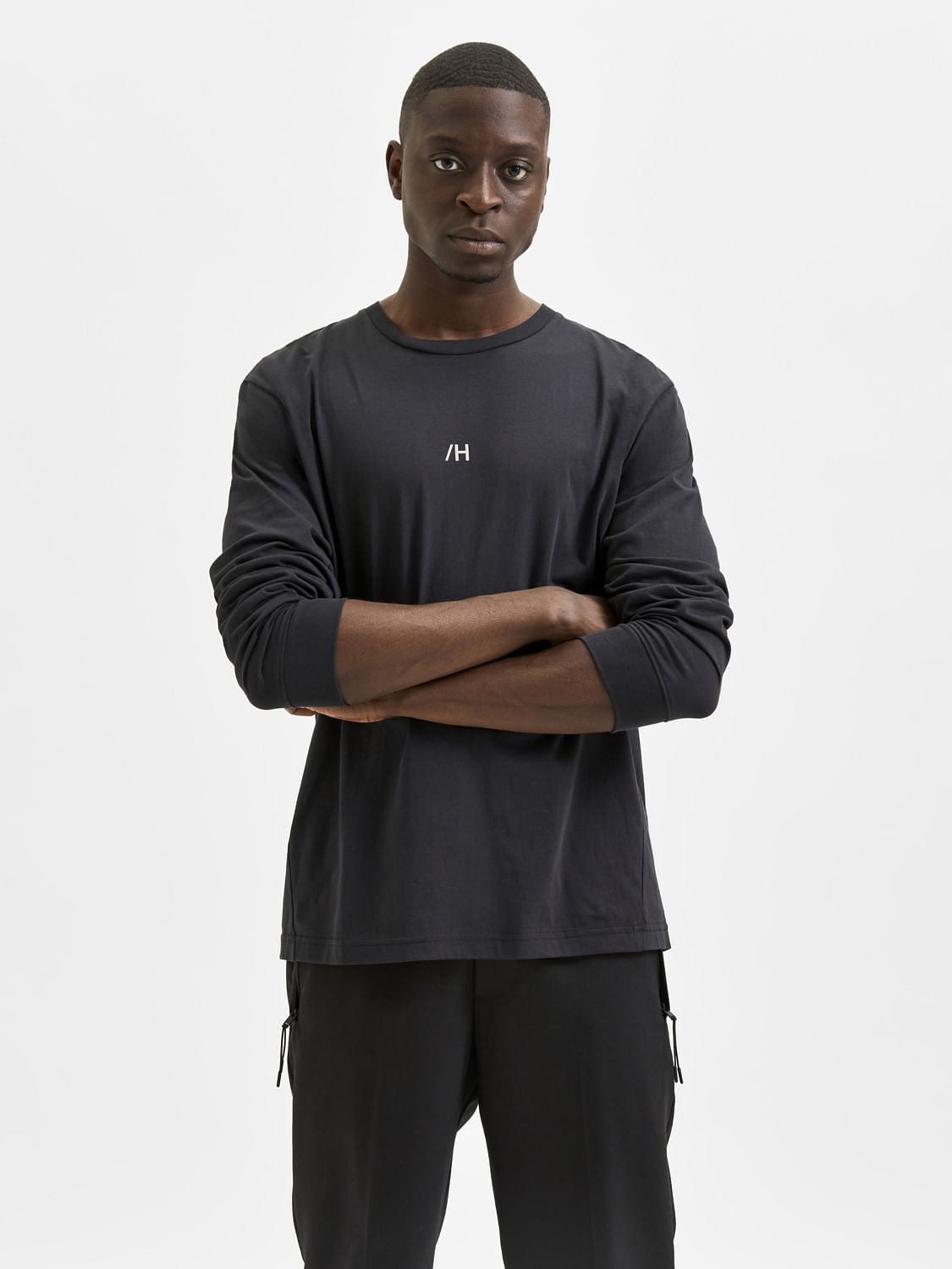 Black Full Sleeves Crew Neck T-Shirt