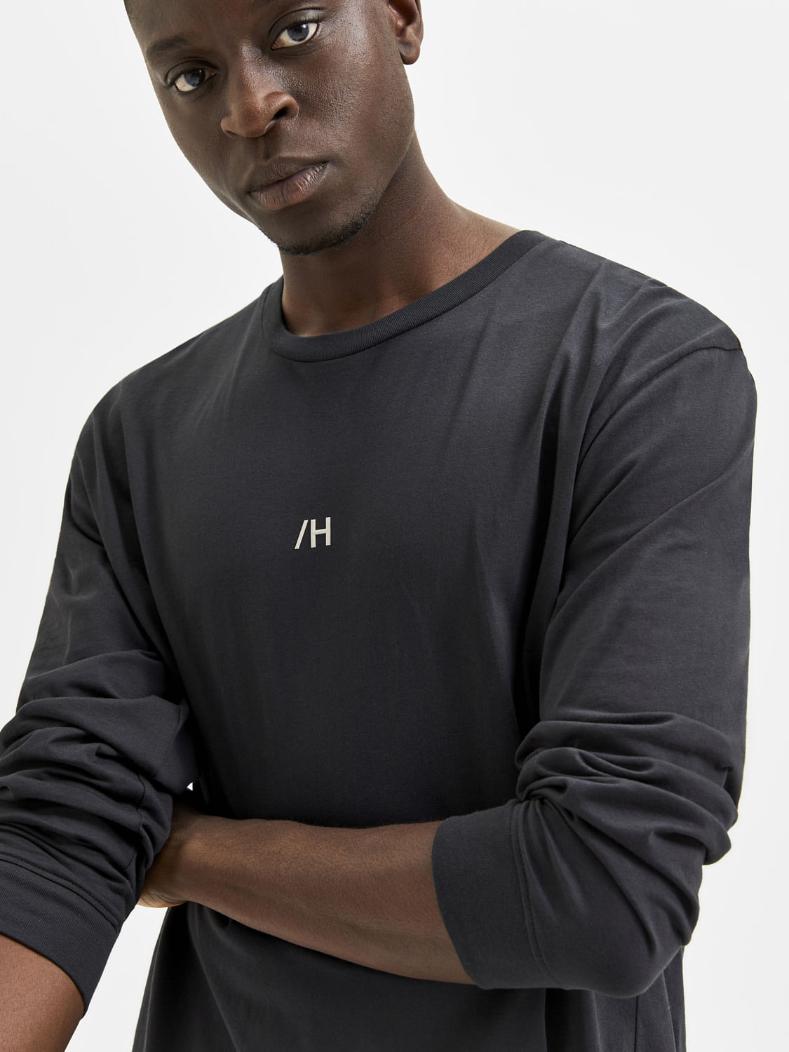 Black Full Sleeves Crew Neck T-Shirt