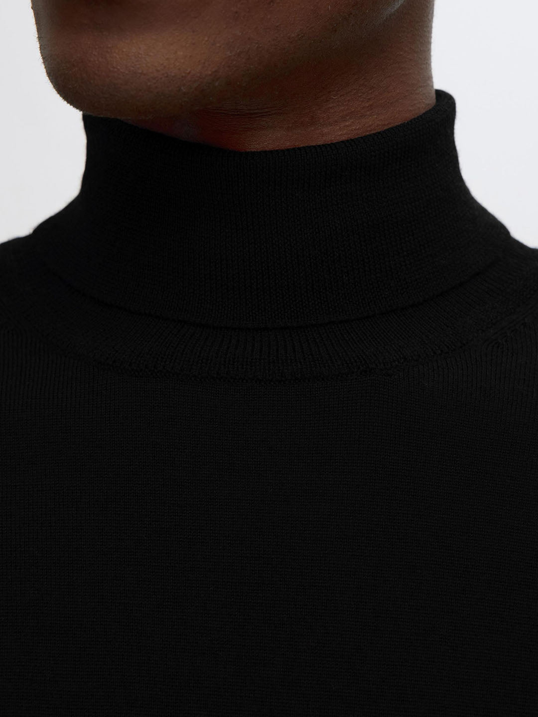 Blue Merino Wool Turtleneck Pullover