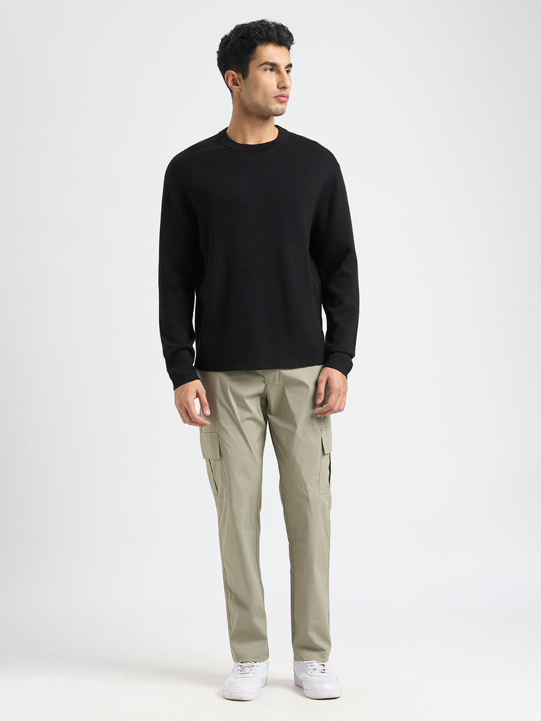 Solid Knitted Pullover - Black