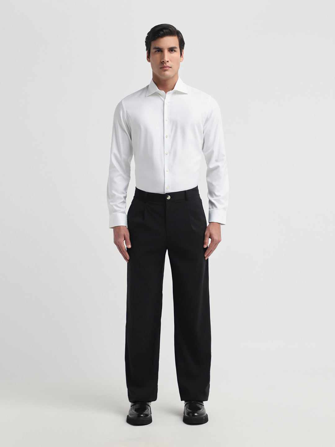 White Spread Collar Slim Fit Shirt