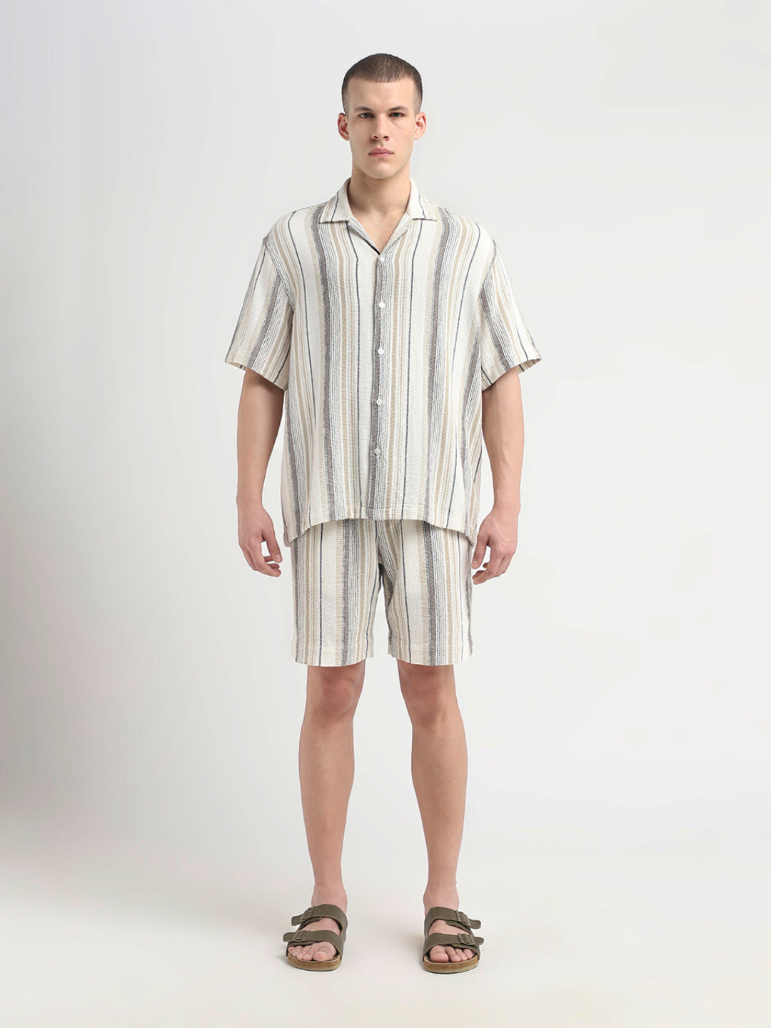 Resort Collar Relaxed Fit Shirt