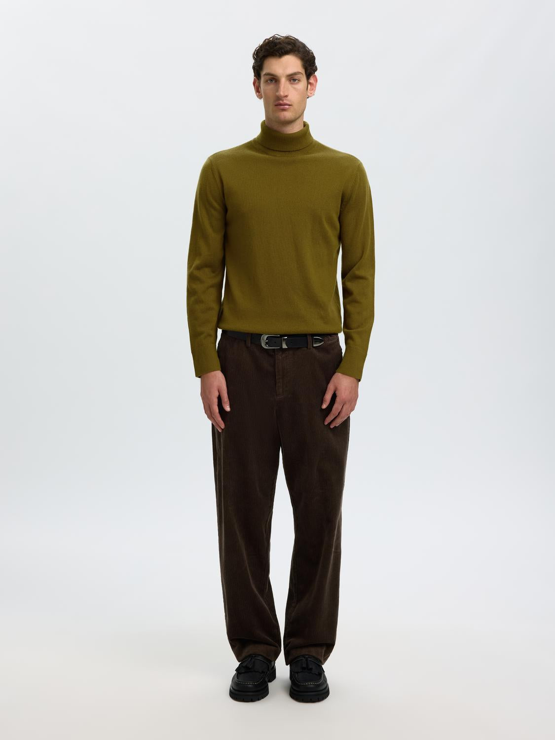 Merino Wool Roll Neck Pullover
